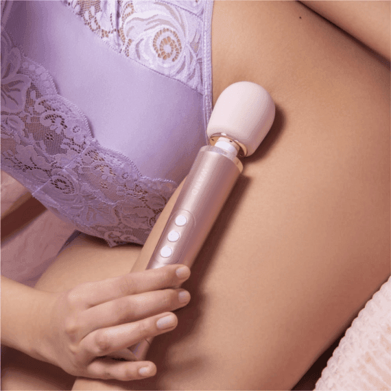 LE Wand - Petite Rechargeable Massager - PlayLoveToys