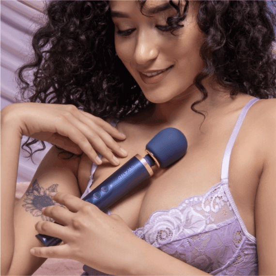 LE Wand - Petite Rechargeable Massager - PlayLoveToys