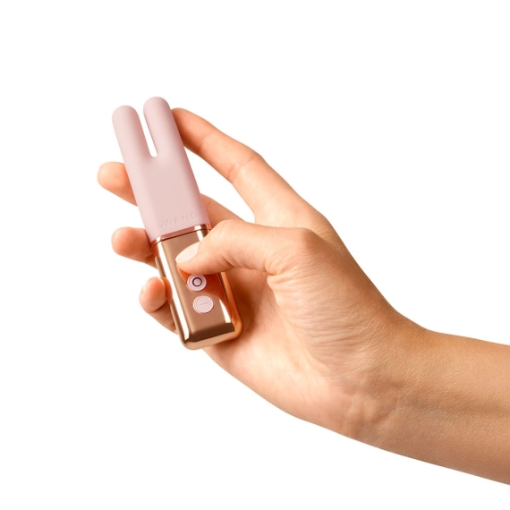 LE Wand Deux - Innovative Twin Motor Mini Vibrator Chrome Collection